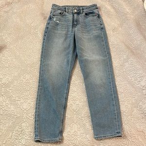 American Eagle Mom Jeans